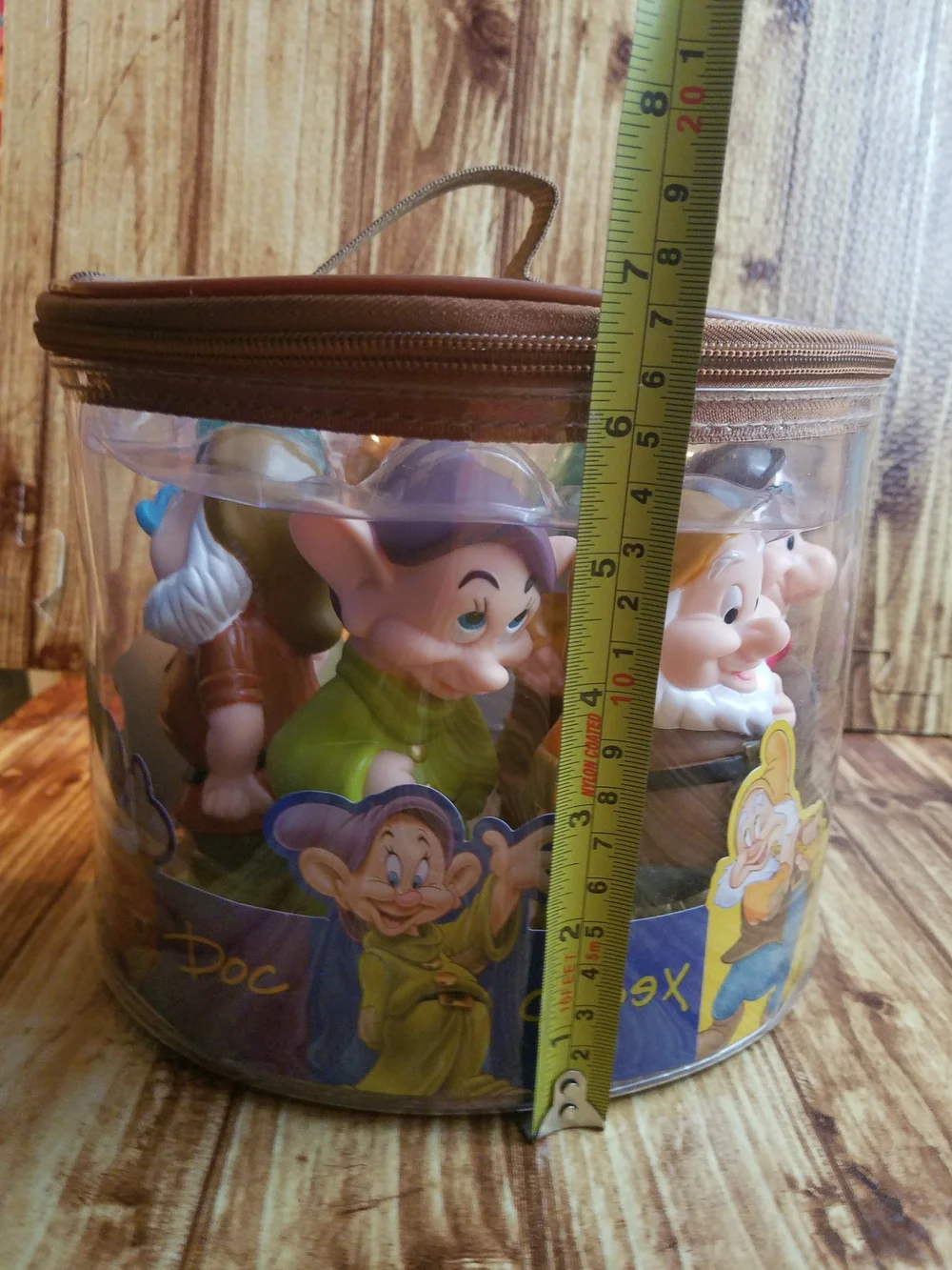 Disney Parks Snow White Seven Dwarfs Squeeze Bath Toy Set Figurines Figures NEW